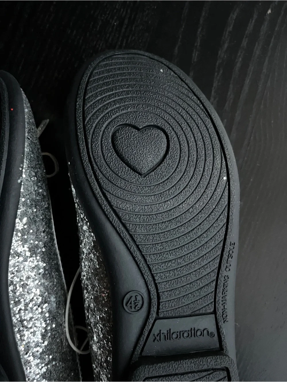 Xhilaration Silver Glitter Ballet Flats Size 4.5 Bow Accent NWT